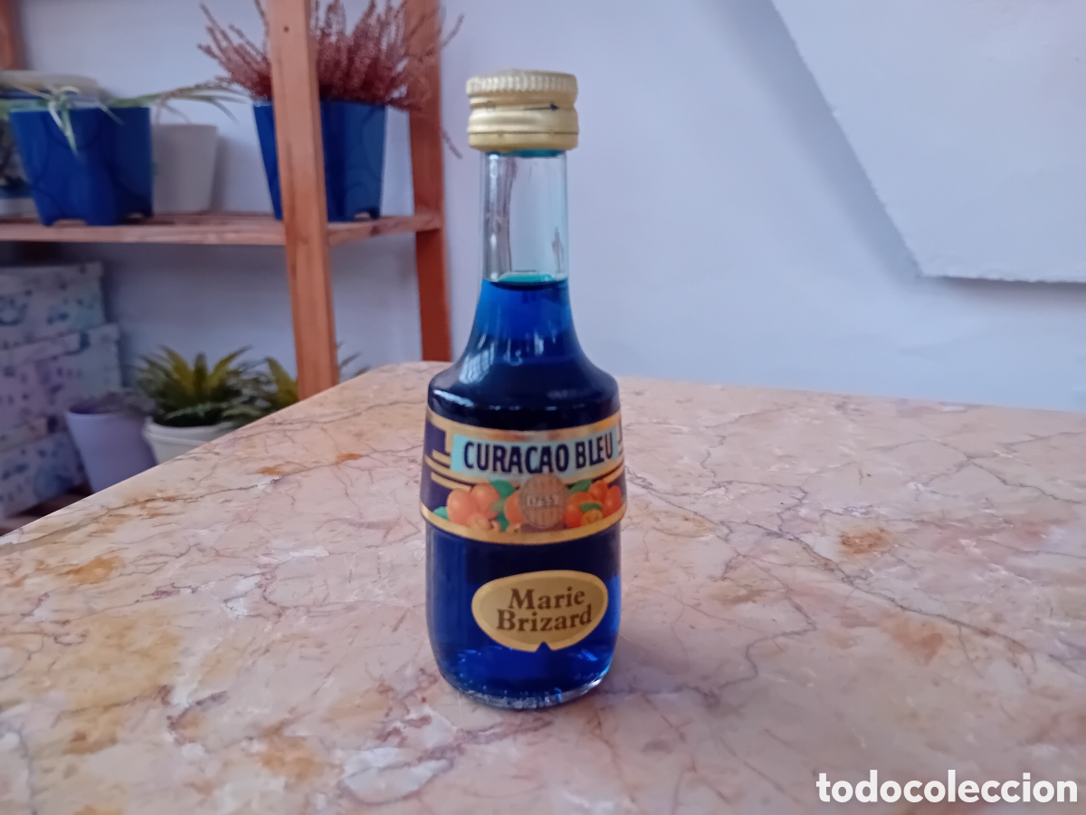Coleccionismo de vinos y licores: BOTELLIN VINTAGE LICOR CURACAO BLEU MARIE BRIZARD