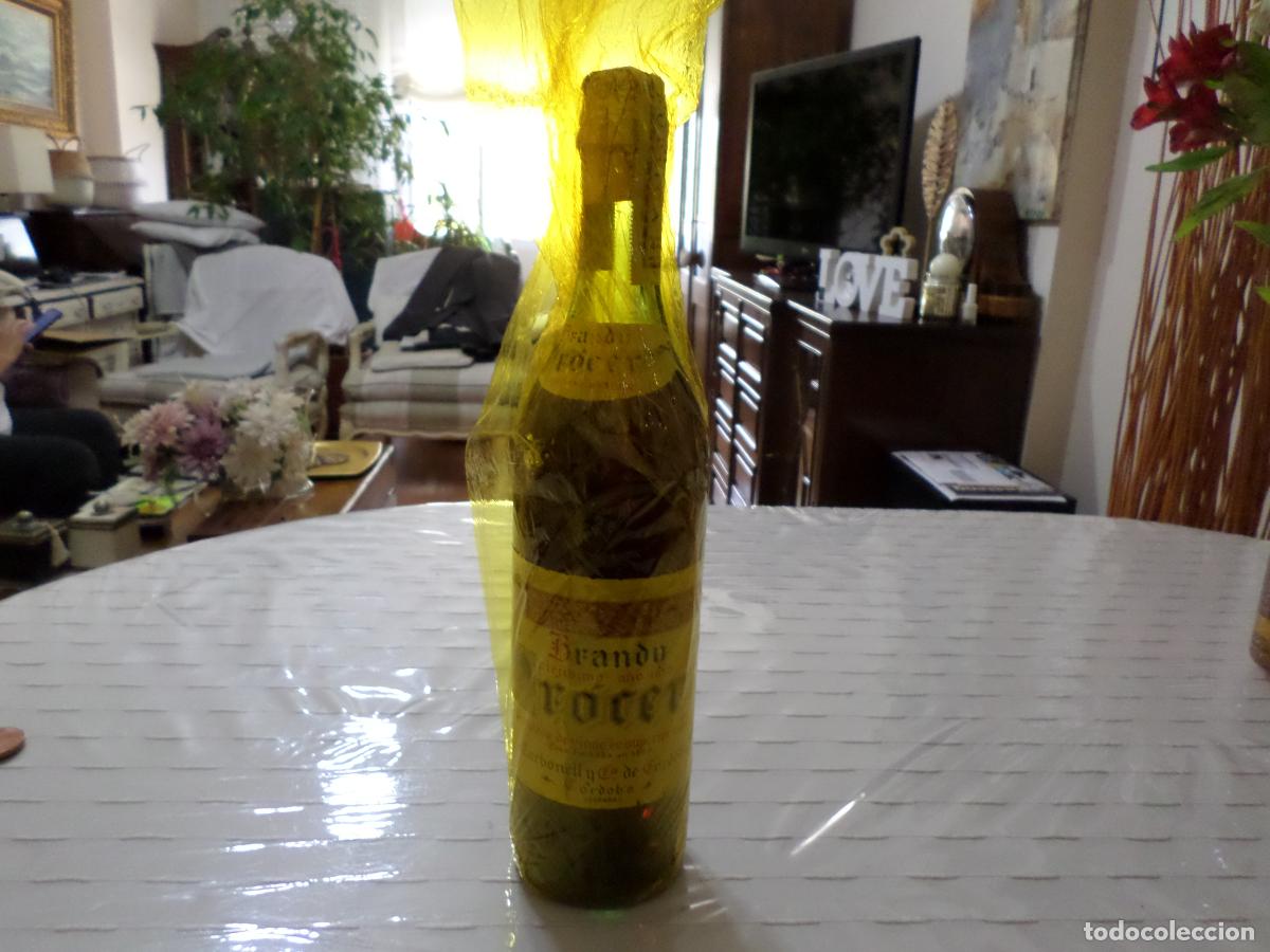 Coleccionismo de vinos y licores: antigua botella brandy procer, definici&oacute;n viejisimo, ver fotos adicionales, con precinto de 4 pts.