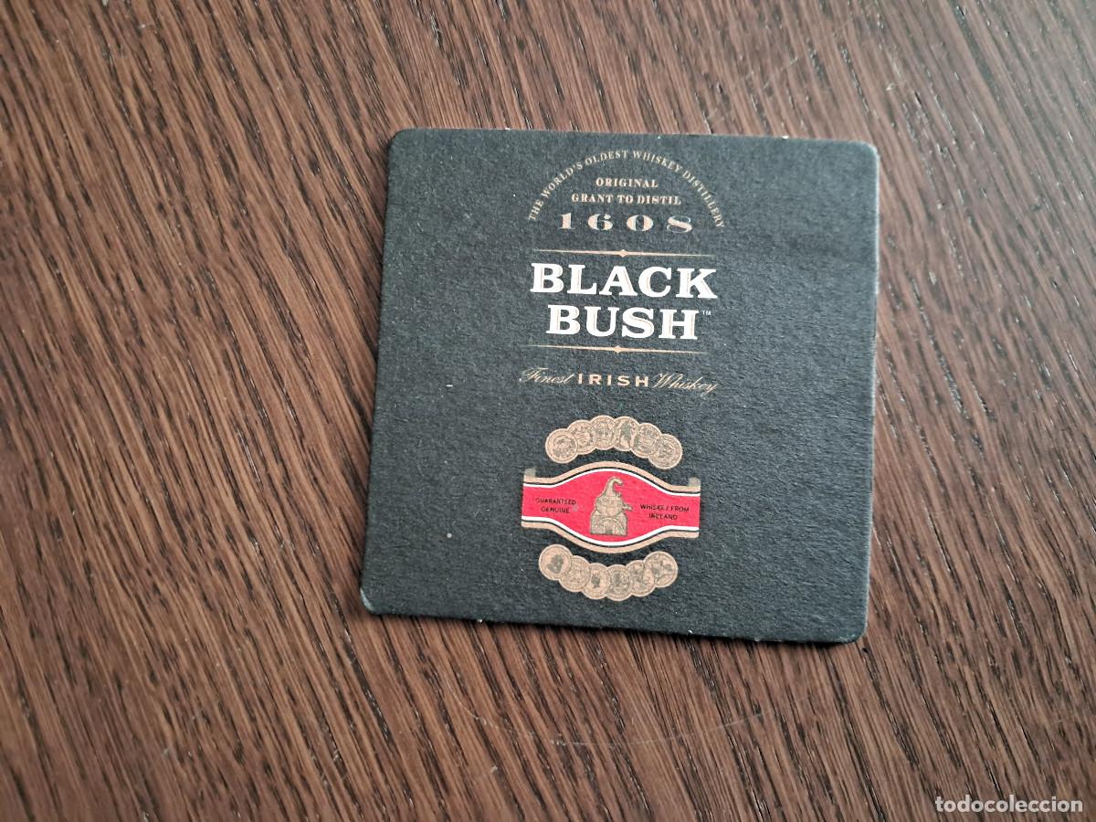 Coleccionismo de vinos y licores: posavasos de whisky, black bush.
