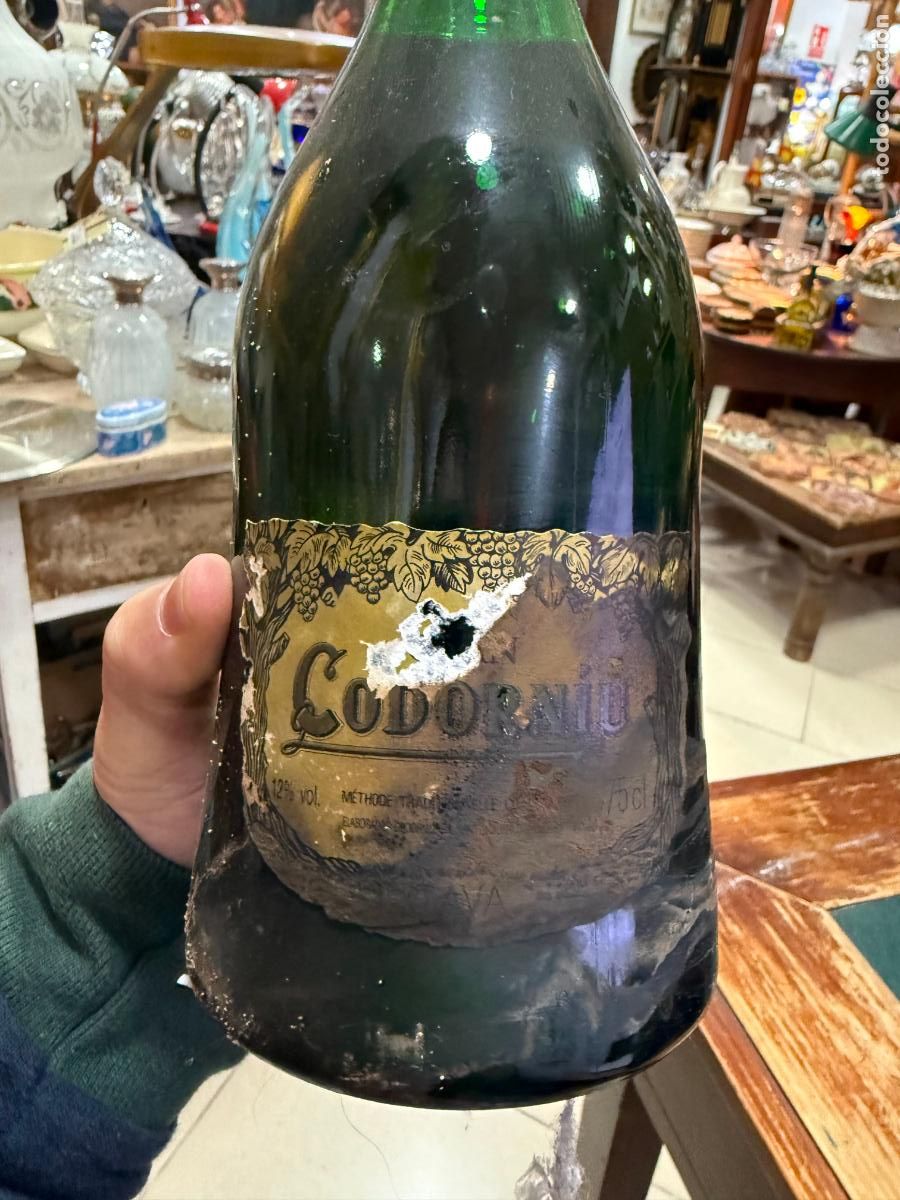 Coleccionismo de vinos y licores: BOTELLA GRAN CODORNIU - Foto 2