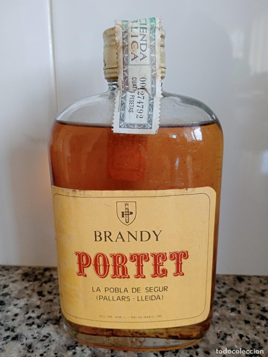 Coleccionismo de vinos y licores: BOTELLA PETACA DE 36 CL BRANDY PORTET LA POBLA DE SEGUR PALLARS LLEIDA A&Ntilde;OS 70 PRE CONSTITUCIONAL