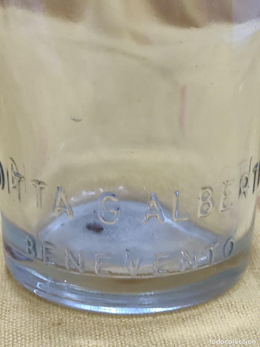 Coleccionismo de vinos y licores: Botella G.Alberti Benevento - Foto 3