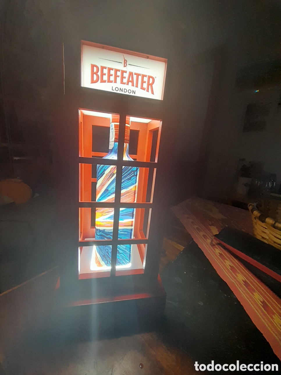 Coleccionismo de vinos y licores: Expositor para botella BEEFEATER - Foto 9
