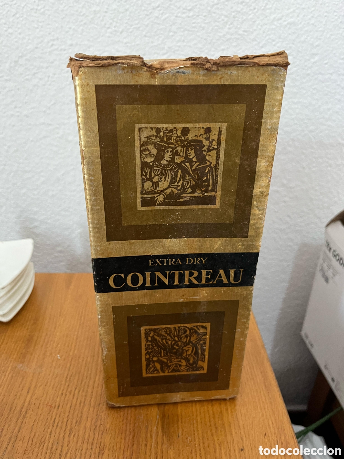 Coleccionismo de vinos y licores: Botella de cointreau - Foto 8