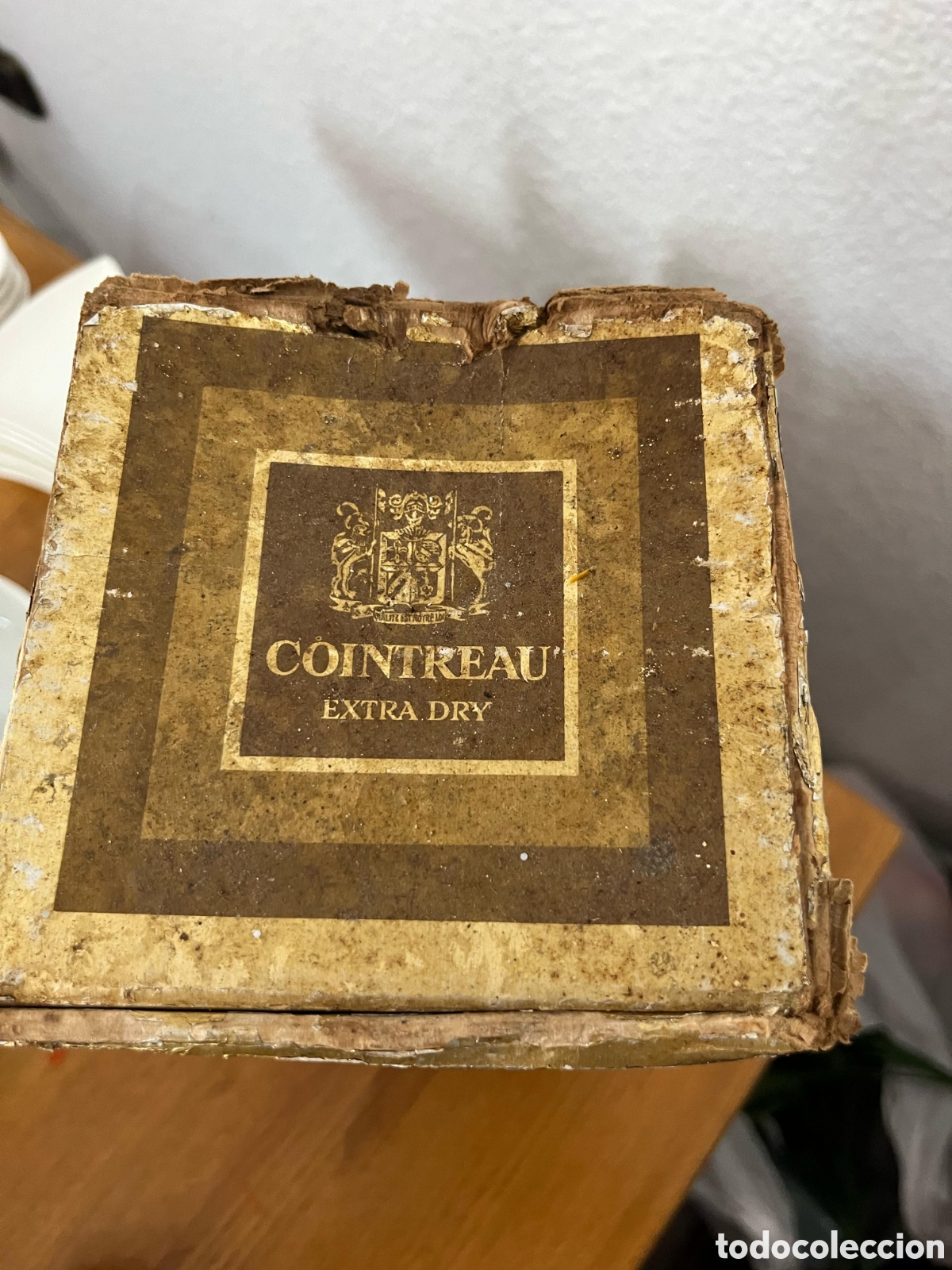 Coleccionismo de vinos y licores: Botella de cointreau - Foto 9