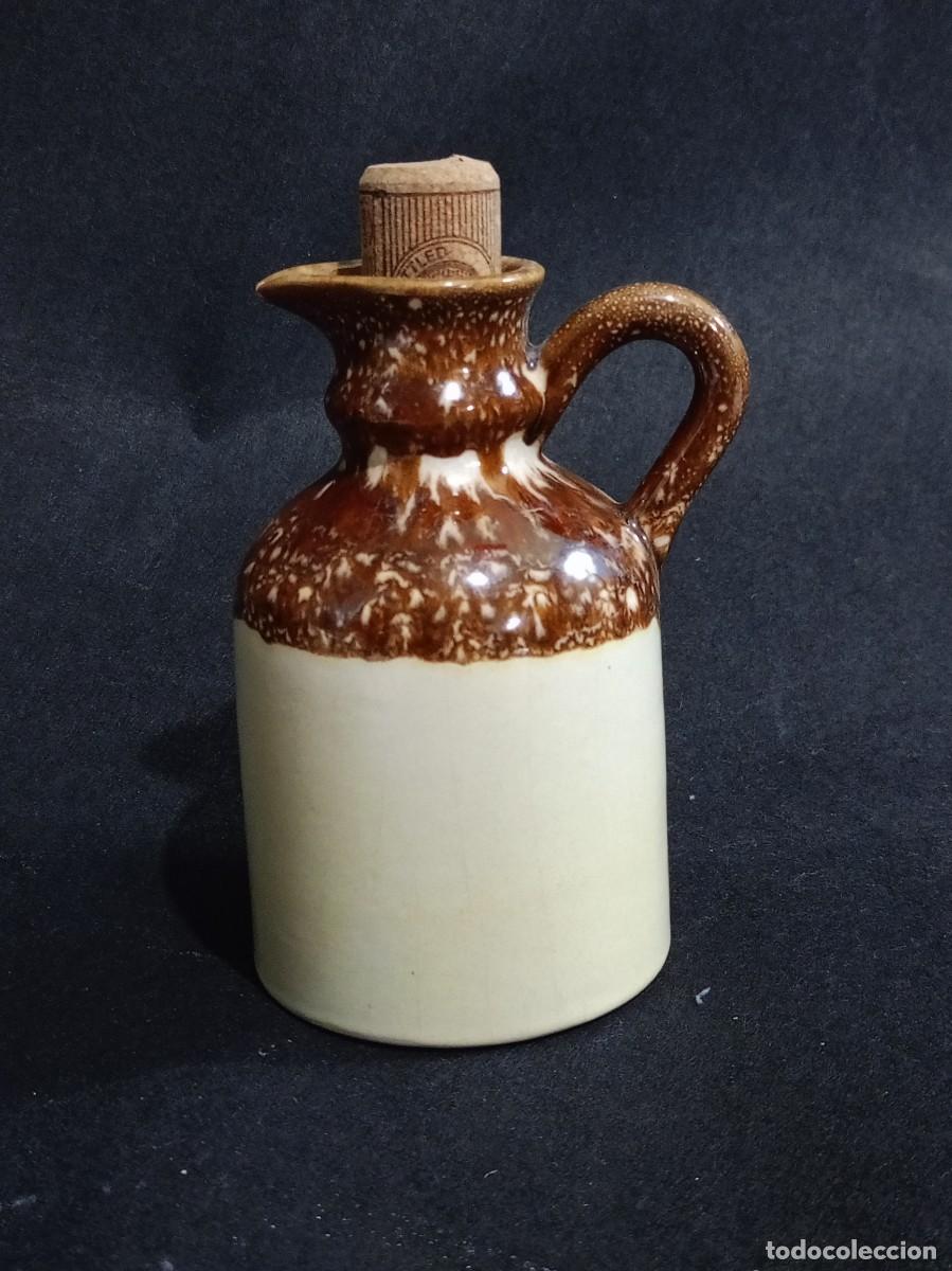 Coleccionismo de vinos y licores: botella vintage de vino