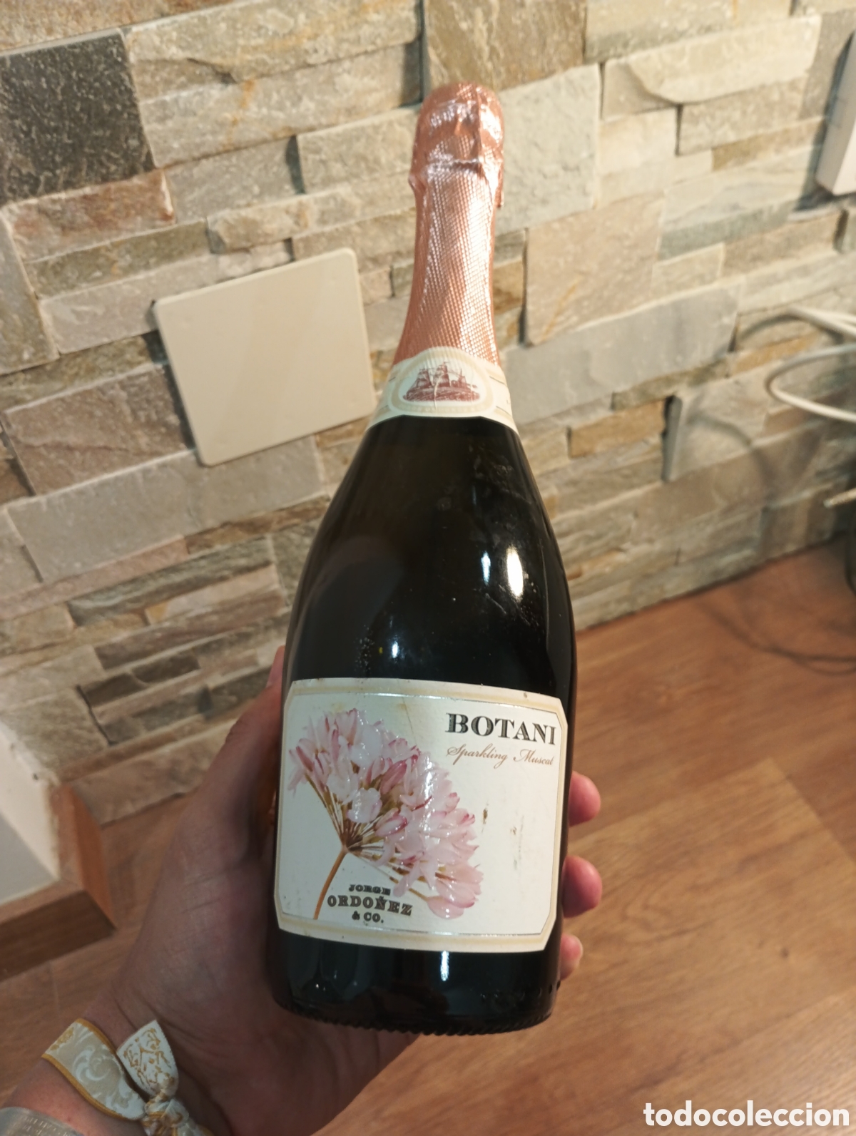 Sammlung von Weinen und Lik&ouml;ren: Botella Botani Sparkling Muscat Dulce 75CL