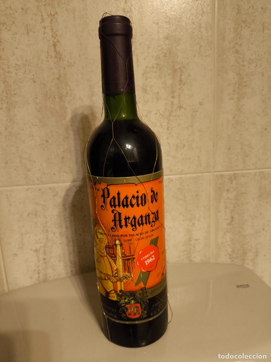 Collection of wines and liquors: vino palacio de Arganza 1962. Botella numerada num.130376