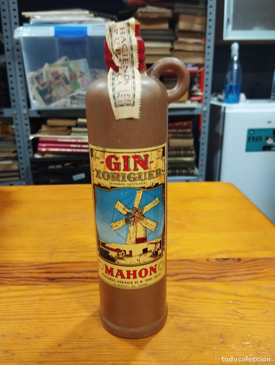 Sammlung von Weinen und Lik&ouml;ren: BOTELLA GIN XDRIGUER 1/2 LITRO EN CER&Aacute;MICA