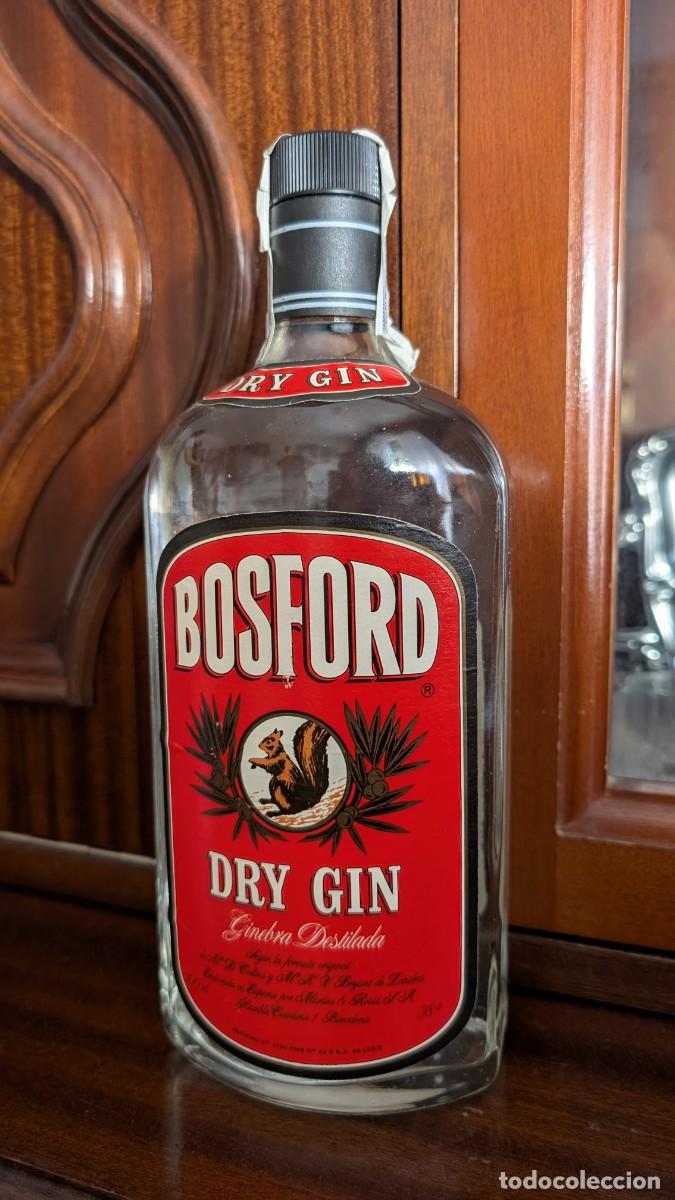 Sammlung von Weinen und Lik&ouml;ren: Ginebra Bosford coleccionista