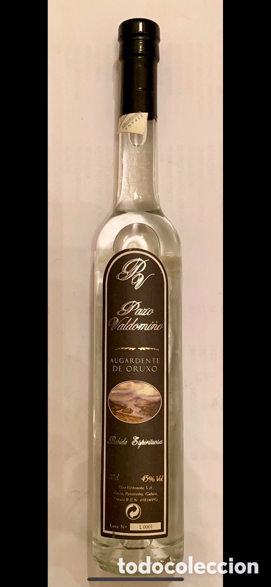 Collection of wines and liquors: B&oacute;tella de Aguardiente de Orujo. Pazo de Valdomi&ntilde;o. 100 cc.