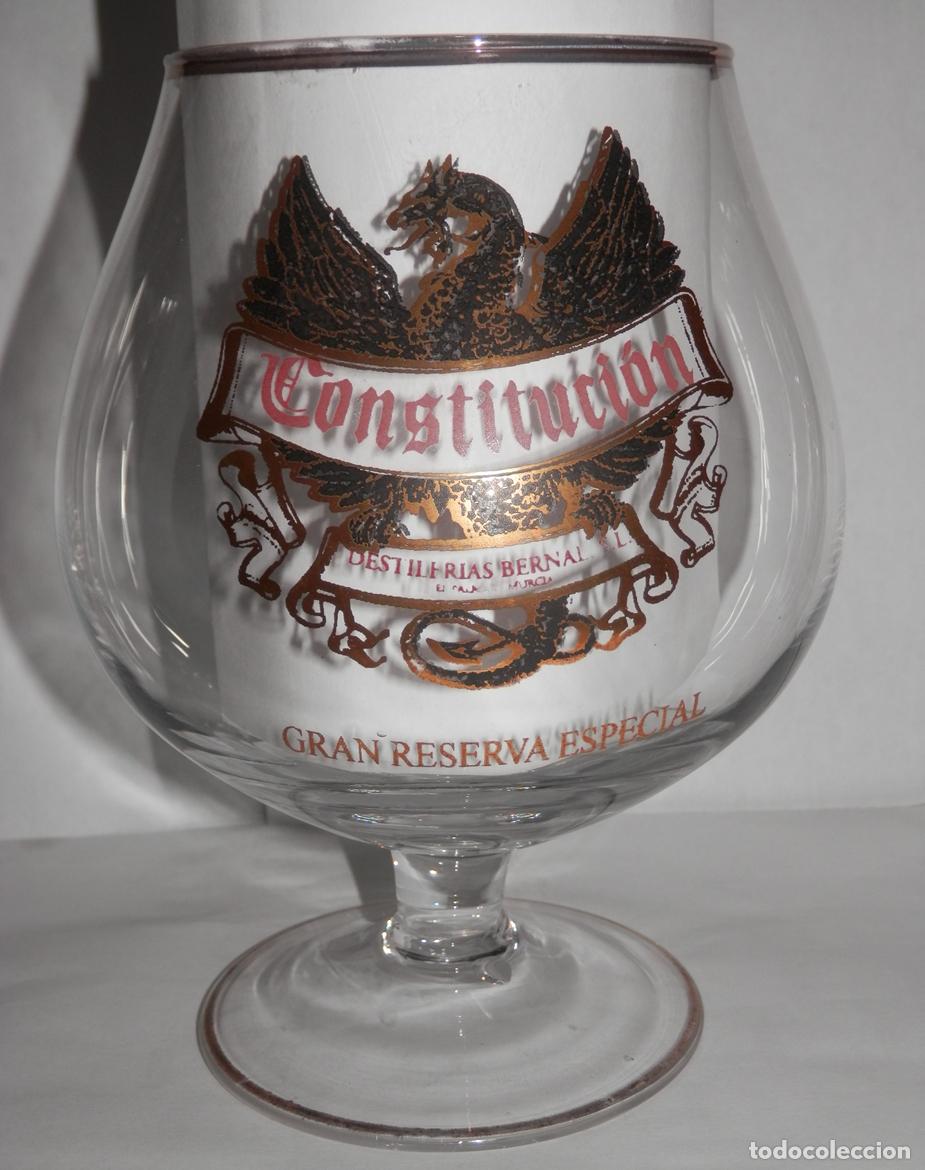 Coleccionismo de vinos y licores: COPA DEL BRANDY CONSTITUCI&Oacute;N DE LAS DESTILLERIAS BERNAL
