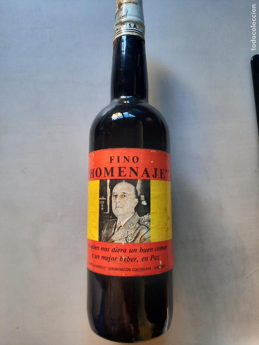 Collection of wines and liquors: FINO HOMENAJE - VINO FINO - HOMENAJE A FRANCO - PRECINTADA