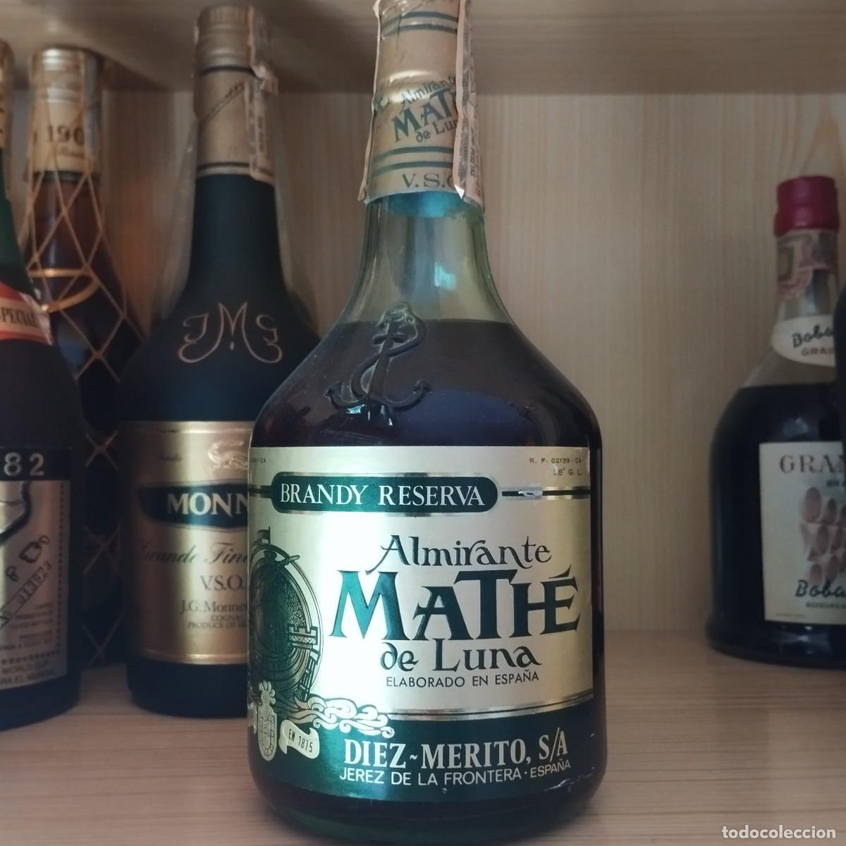 Coleccionismo de vinos y licores: BRANDY RESERVA ALMIRANTE MATHE DE LUNA VSOP DIEZ MERITO Jerez (lleno y precintado)