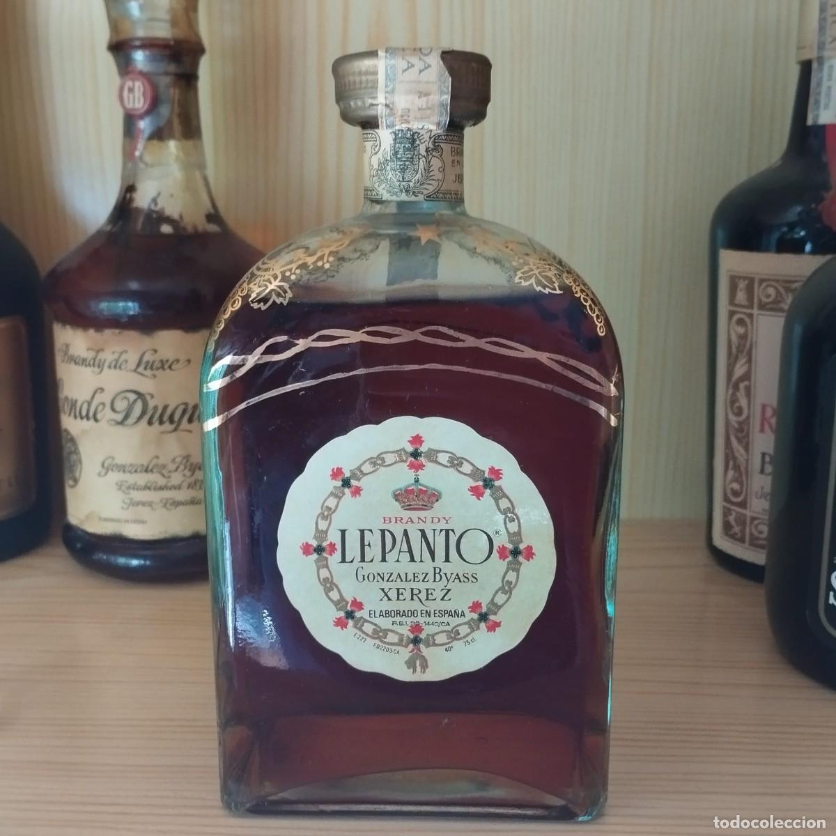 Coleccionismo de vinos y licores: Brandy de Jerez Lepanto Gonzalez Byass (lleno y precintado)