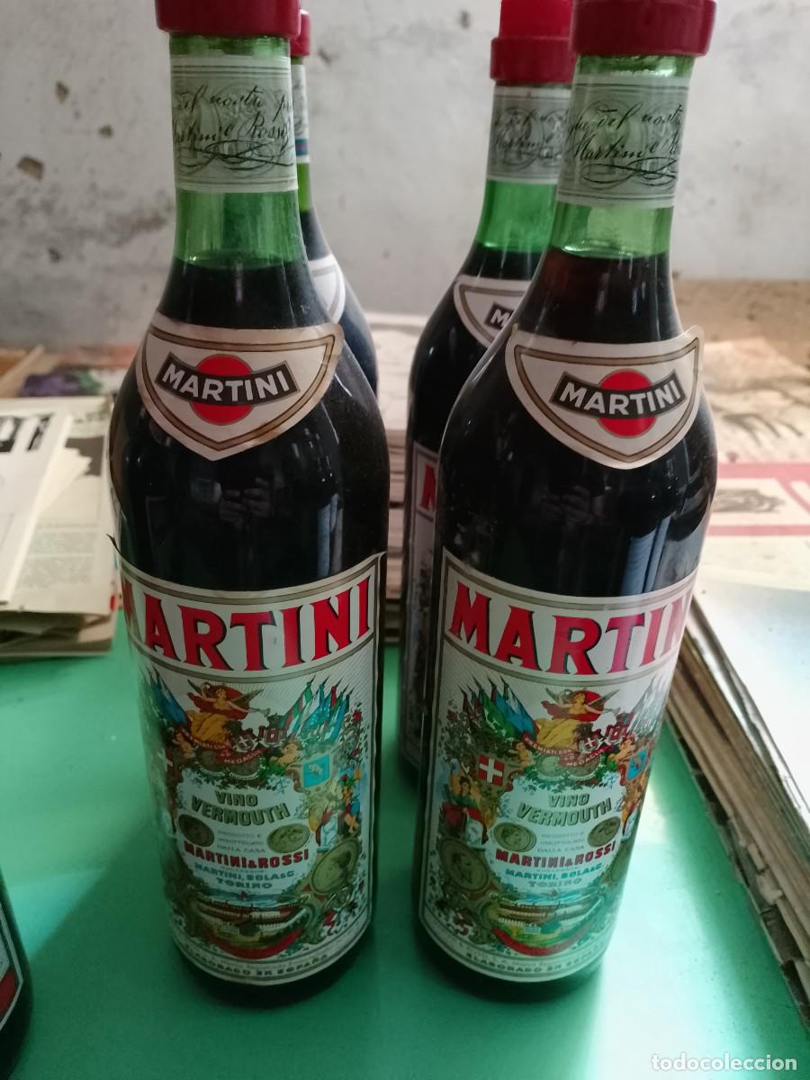 Collection of wines and liquors: Botellas antiguas Martini & Rossi a&ntilde;os 70