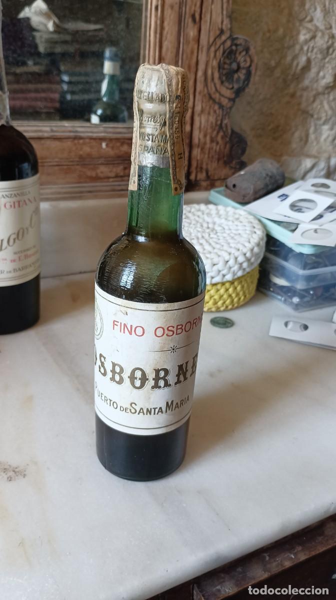 Collection of wines and liquors: Antigua botella vino fino jerez Osborne