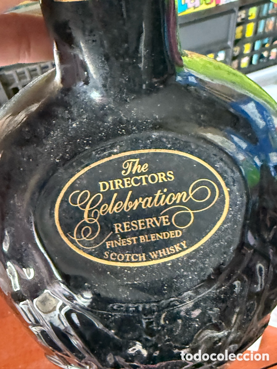 Coleccionismo de vinos y licores: Botella de chivas celebration, precintada - Foto 2