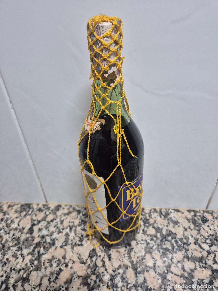 Coleccionismo de vinos y licores: ANTIGUA BOTELLA BRANDY CENTENARIO TERRY. - Foto 4