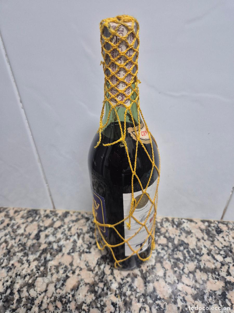 Coleccionismo de vinos y licores: ANTIGUA BOTELLA BRANDY CENTENARIO TERRY. - Foto 6