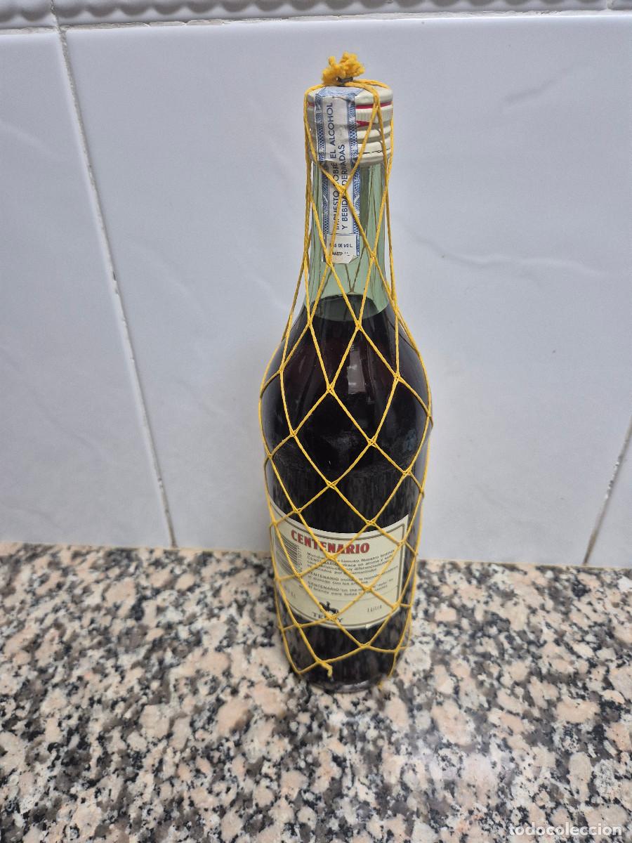 Coleccionismo de vinos y licores: ANTIGUA BOTELLA BRANDY TERRY. - Foto 3