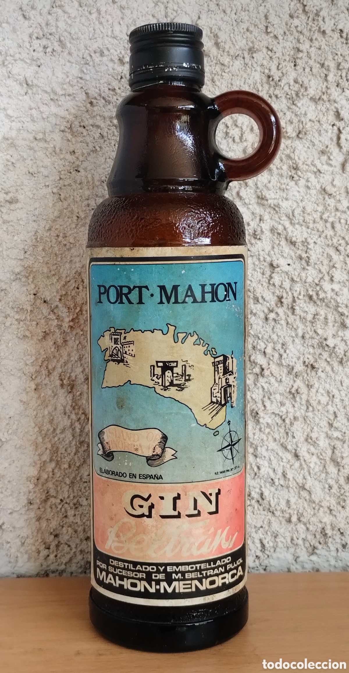 Collection of wines and liquors: Botella Gin Beltr&aacute;n Menorca Antigua