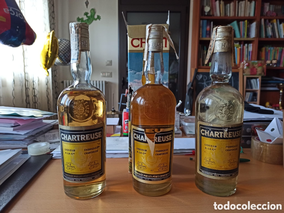 Coleccionismo de vinos y licores: Botellas chartreuse Tarragona - Foto 3
