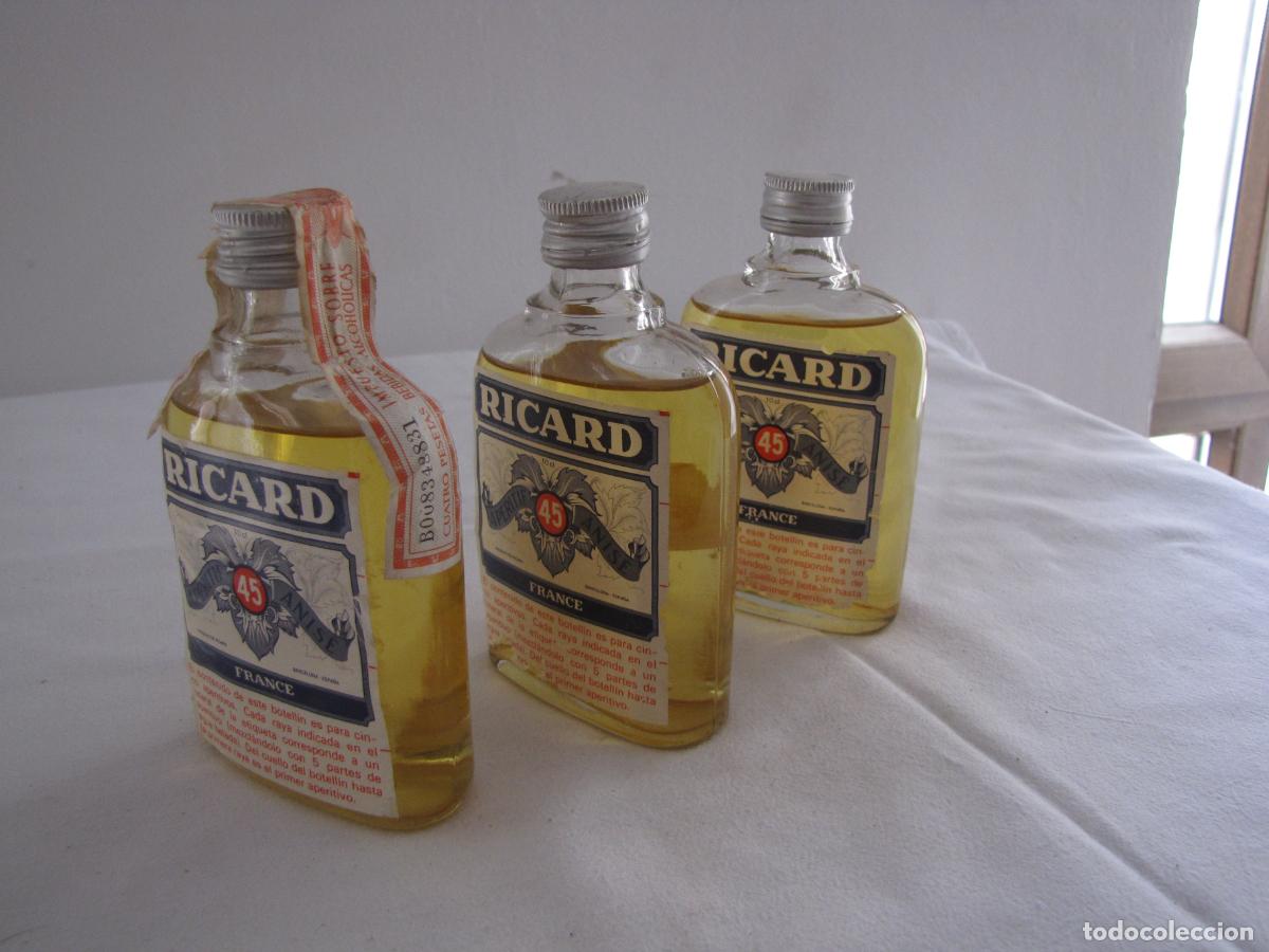 Sammlung von Weinen und Lik&ouml;ren: 85.- Lote 3 Botellas petaca. Ricard. Llenas y precintadas