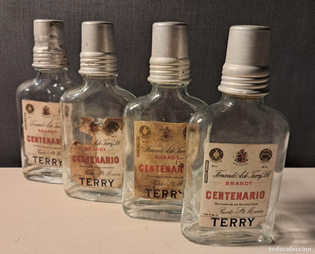 Collection of wines and liquors: CUATRO BOTELLINES ANTIGUOS TERRY