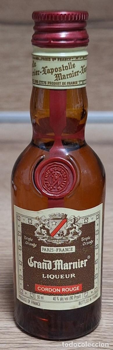 Collection of wines and liquors: BOTELL&Iacute;N DE GRAND MARNIER LIQUEUR CORDON ROUGE &middot; 50 Ml.