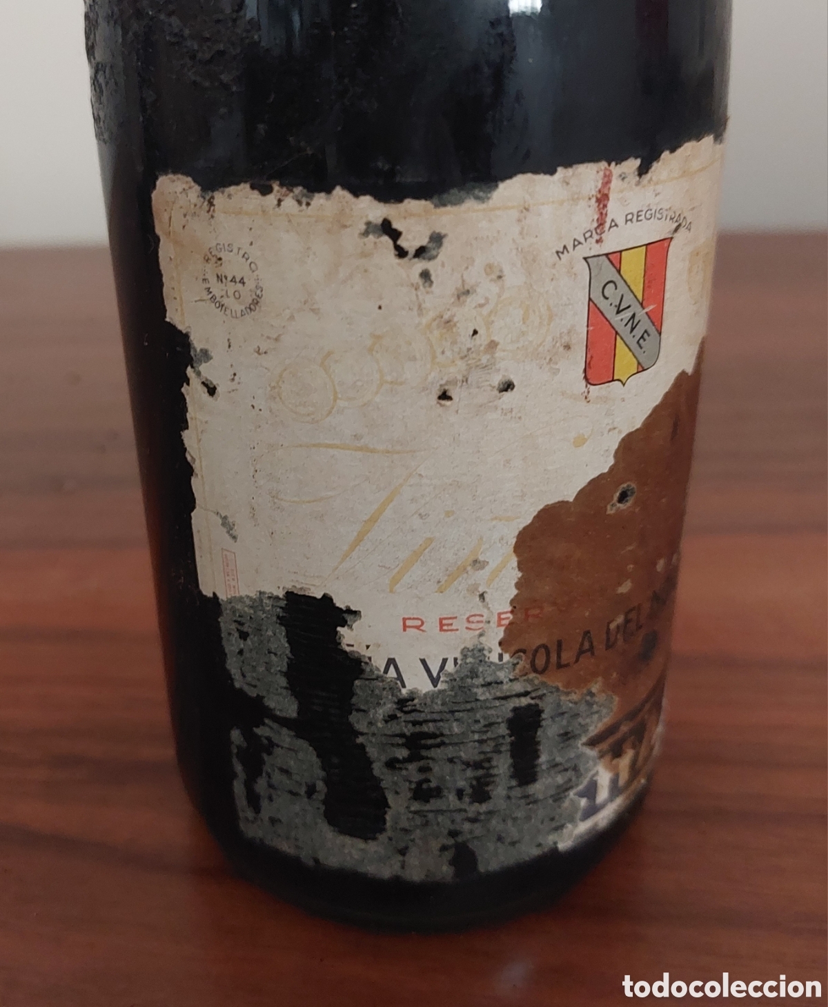 Collection of wines and liquors: Botella Rioja CUNE 1964