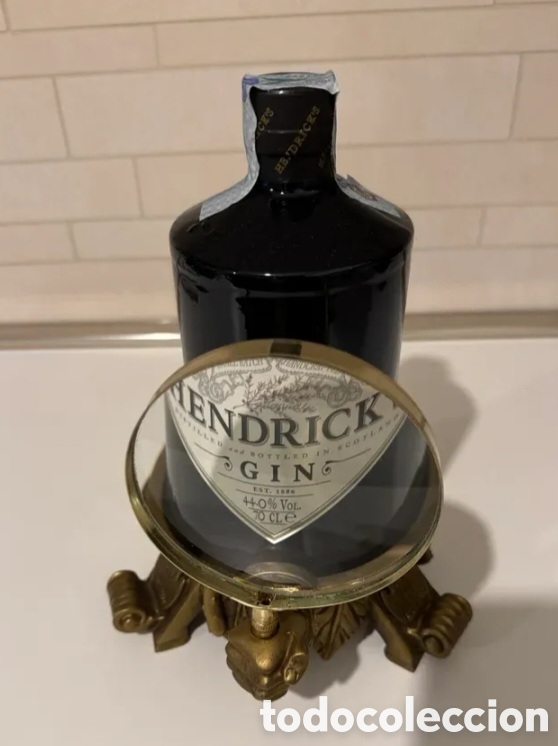 Coleccionismo de vinos y licores: Expositor lupa hendricks - Foto 4