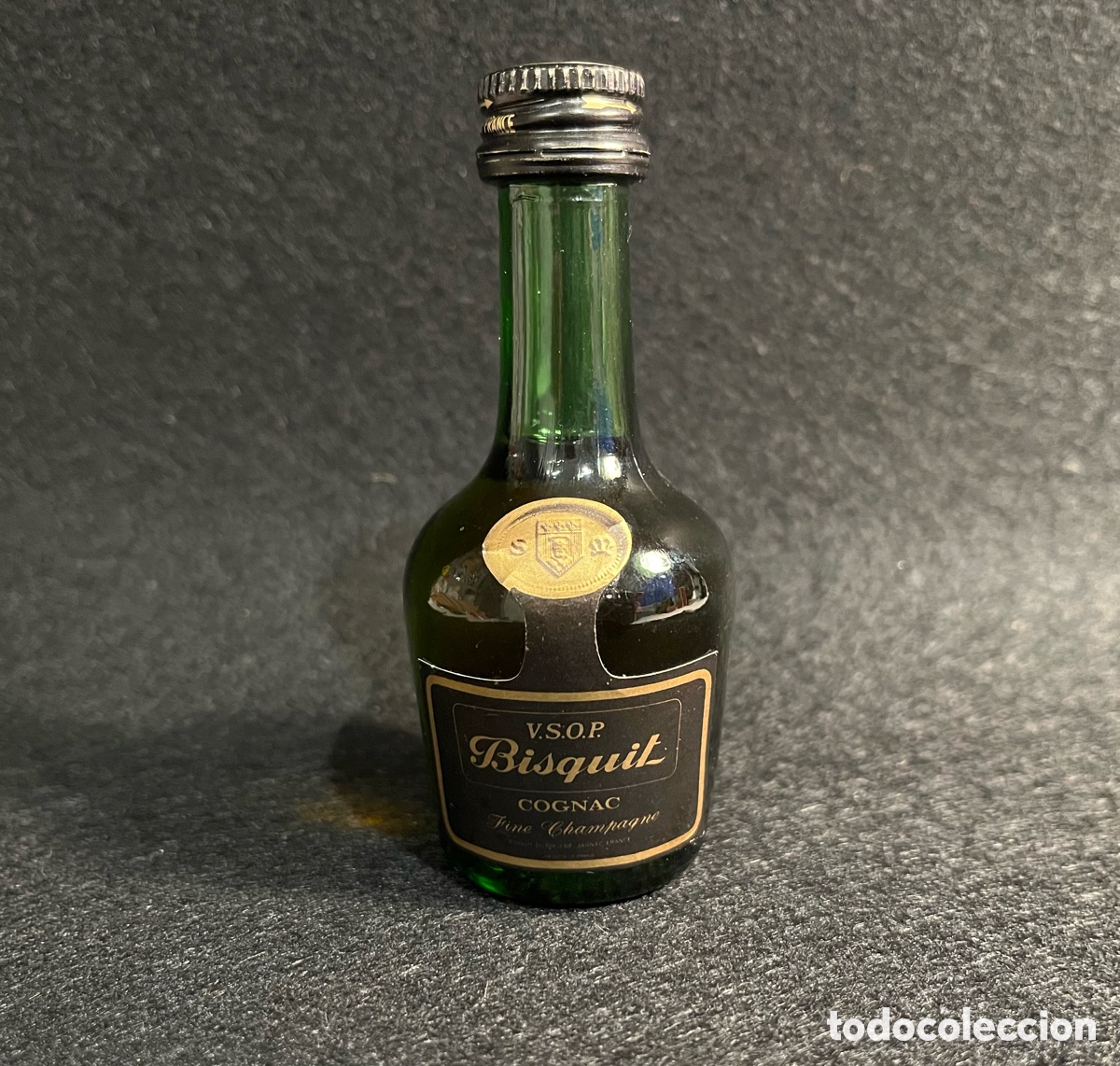 Collection of wines and liquors: Botellita Bisquit Cognac V. S. O. Q