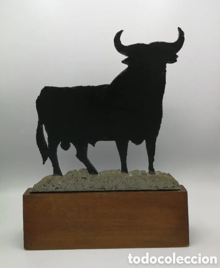 Coleccionismo de vinos y licores: Display toro osborne - Foto 2