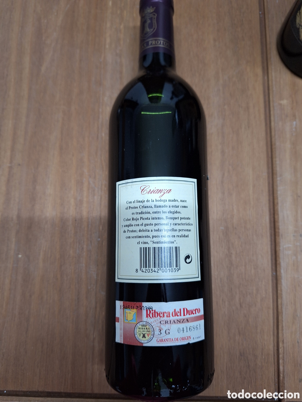 Coleccionismo de vinos y licores: Botella Protos Crianza 1996 - Foto 2