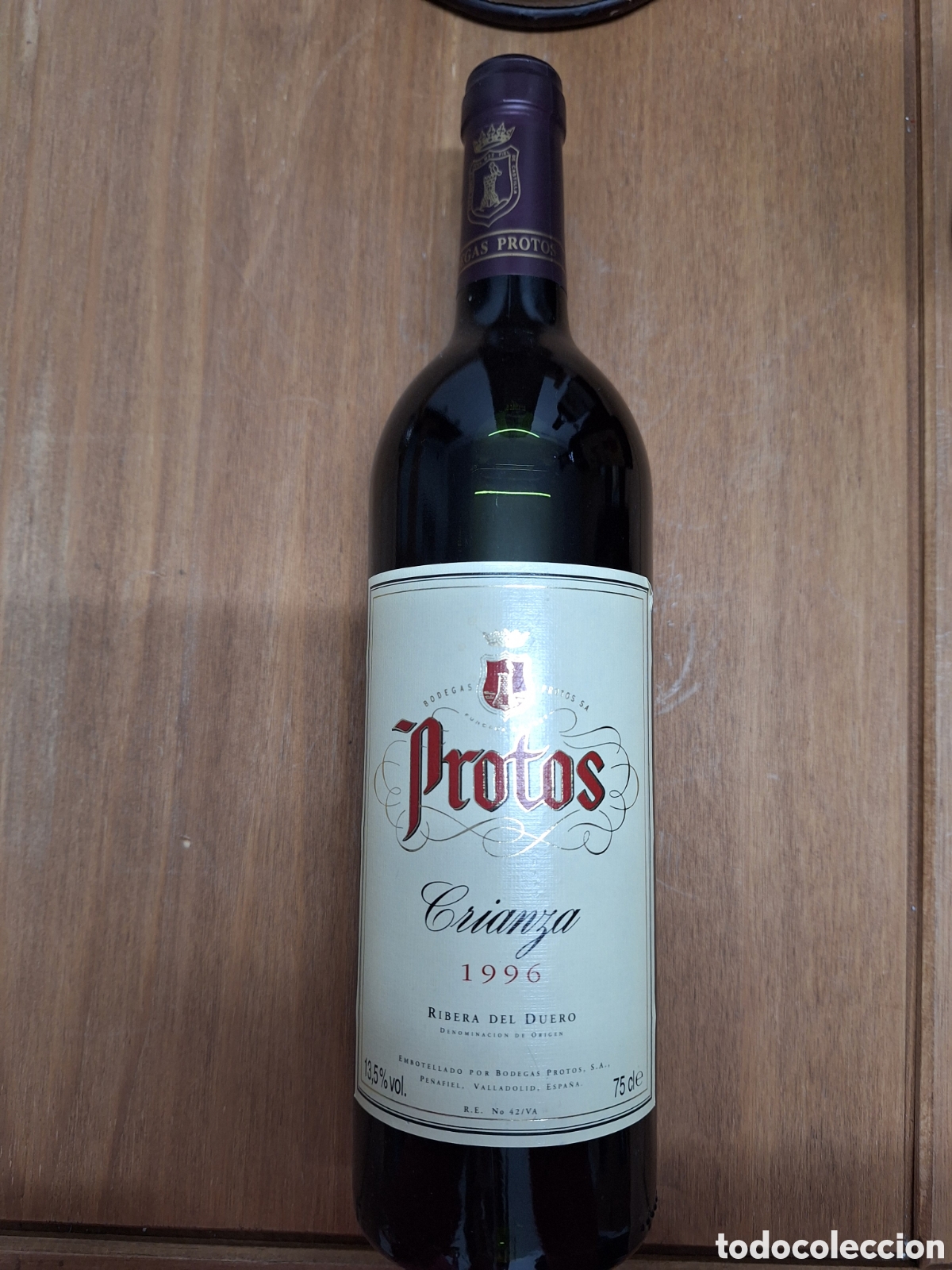 Coleccionismo de vinos y licores: Botella Protos Crianza 1996 - Foto 1