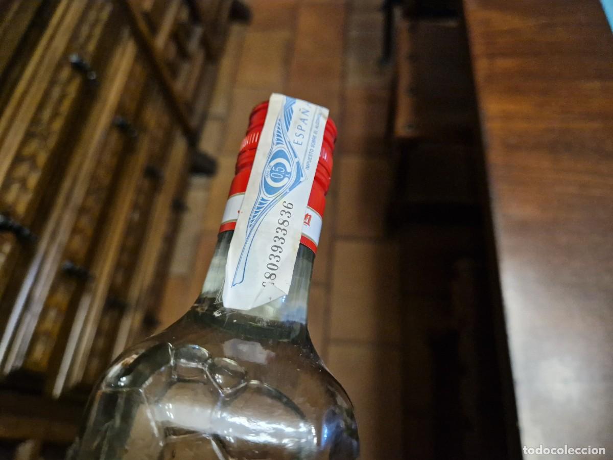 Coleccionismo de vinos y licores: BOTELLA LICOR BERENTZEN - Foto 4
