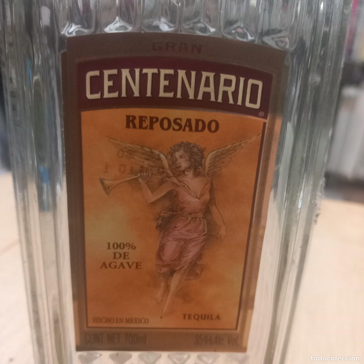 Coleccionismo de vinos y licores: Botella Ron Centenario reposado - Foto 1