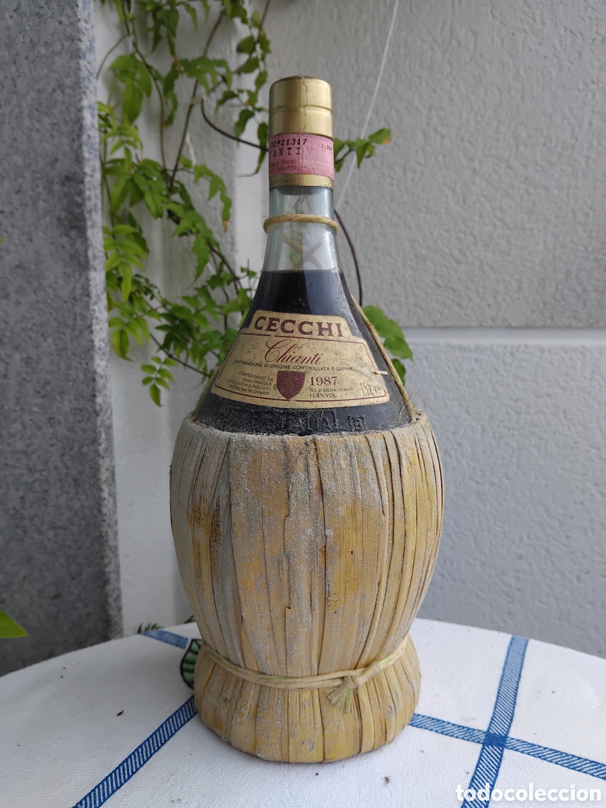 Coleccionismo de vinos y licores: Botella magnum de vino de Chianti CECCHI de 1987 , 12% y 1,5 l.