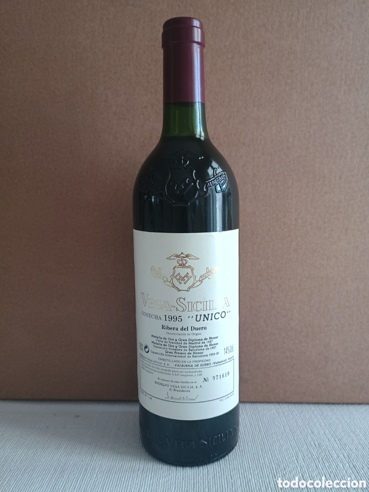 Collezionismo di vini e liquori: Vega Sicilia &uacute;nico 1995