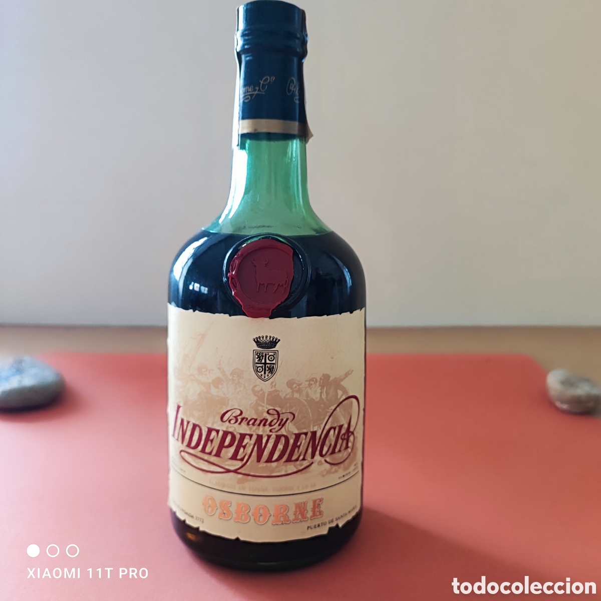 Coleccionismo de vinos y licores: Botella de brandy Independencia destiler&iacute;as Osborne.