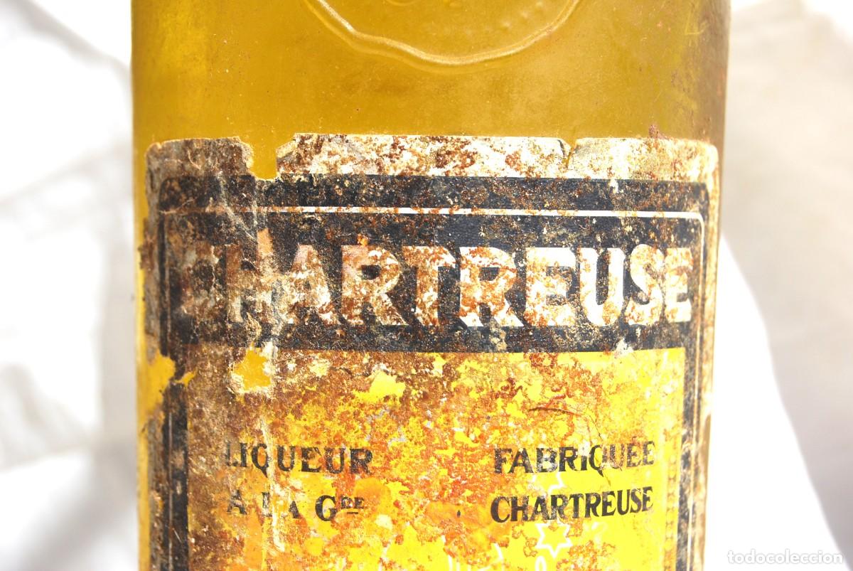 Coleccionismo de vinos y licores: Botella CHARTREUSE amarillo 1969. - Foto 7