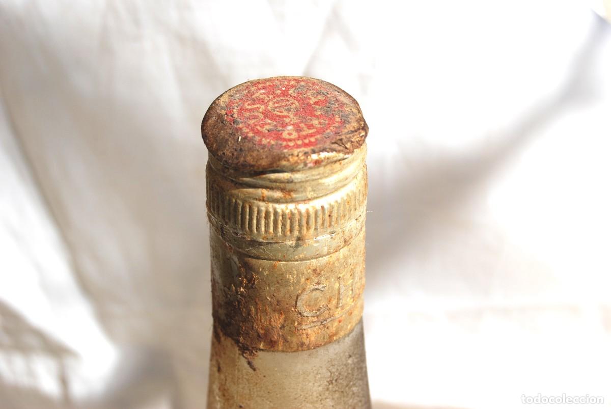 Coleccionismo de vinos y licores: Botella CHARTREUSE amarillo 1969. - Foto 11