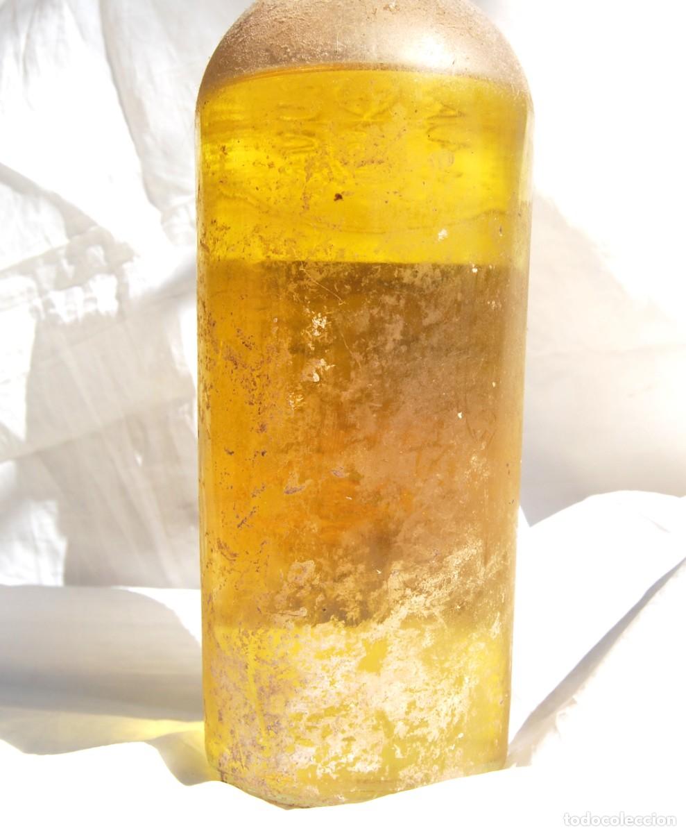 Coleccionismo de vinos y licores: Botella CHARTREUSE amarillo 1969. - Foto 14