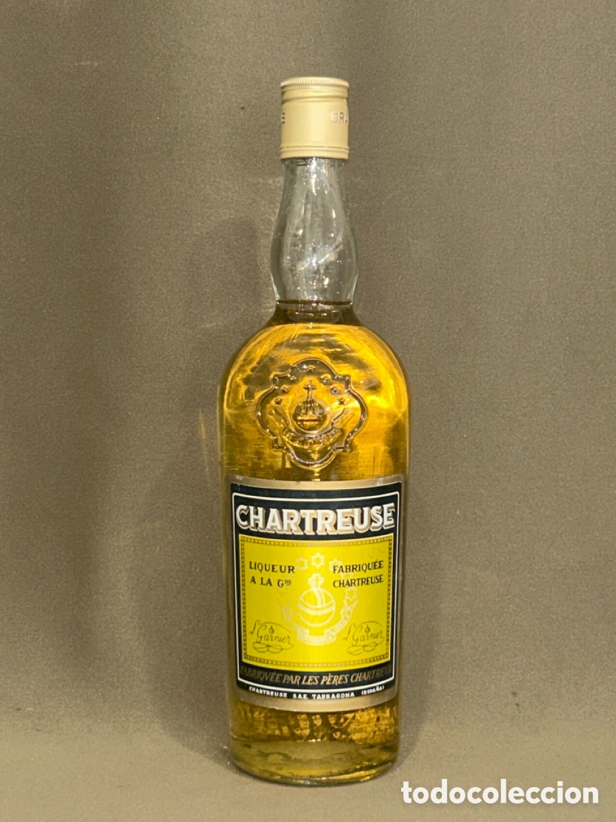 Colecionismo de vinhos e licores: BOTELLA DE LICOR CHARTREUSE AMARILLO 75 CL,TARRAGONA *SIN ABRIR*A&Ntilde;OS 70