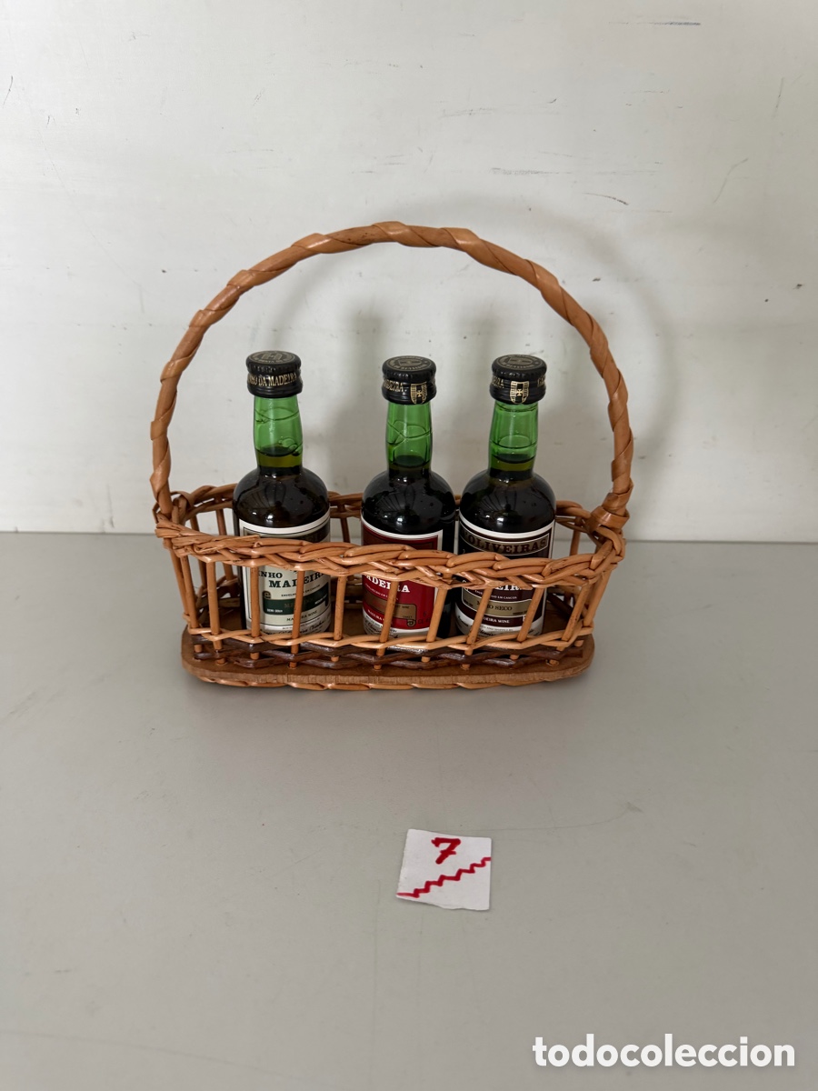 Coleccionismo de vinos y licores: Botellas en miniatura vino de Madeira