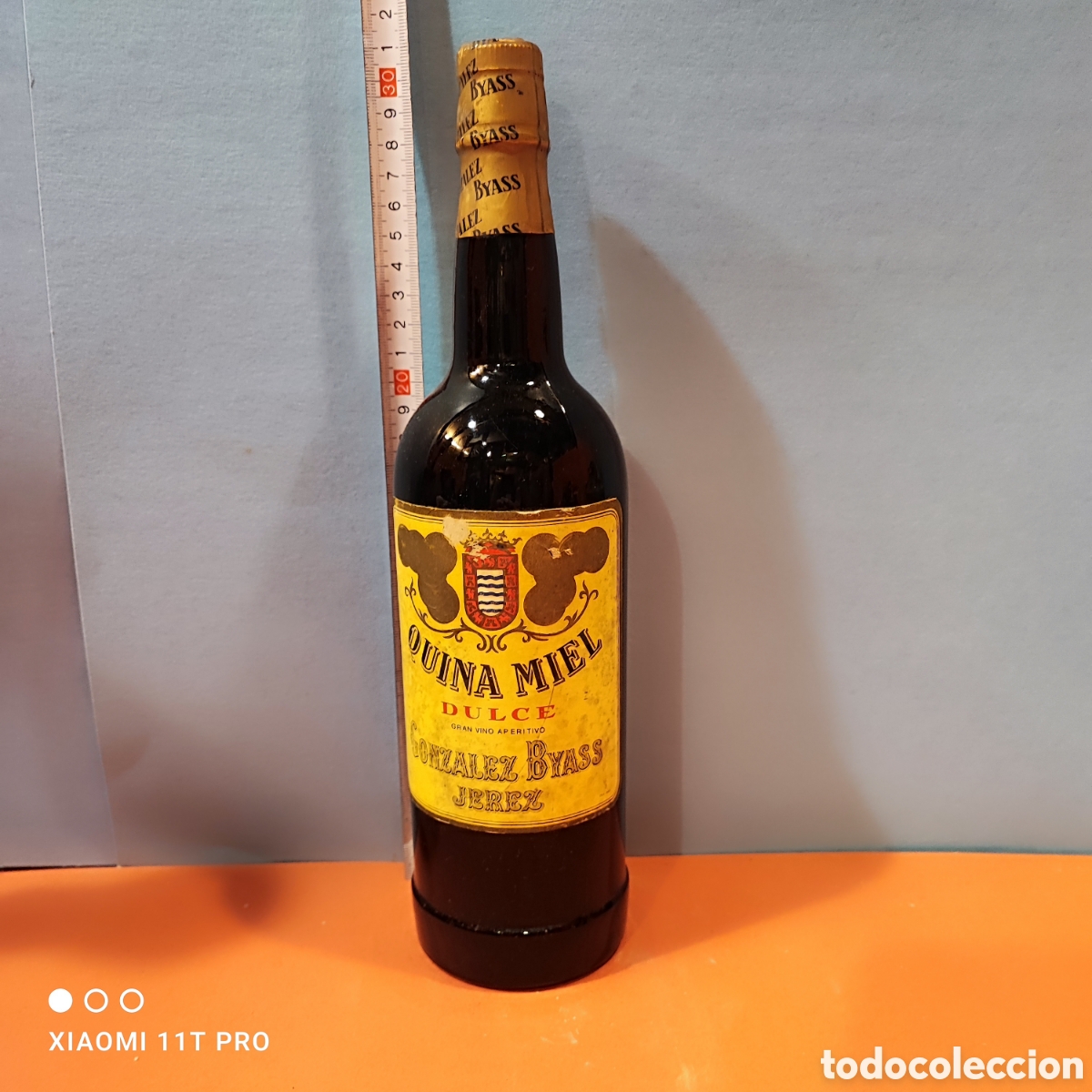 Coleccionismo de vinos y licores: Botella de licor Quina Miel dulce bodegas Gonz&aacute;lez Byass-Jerez