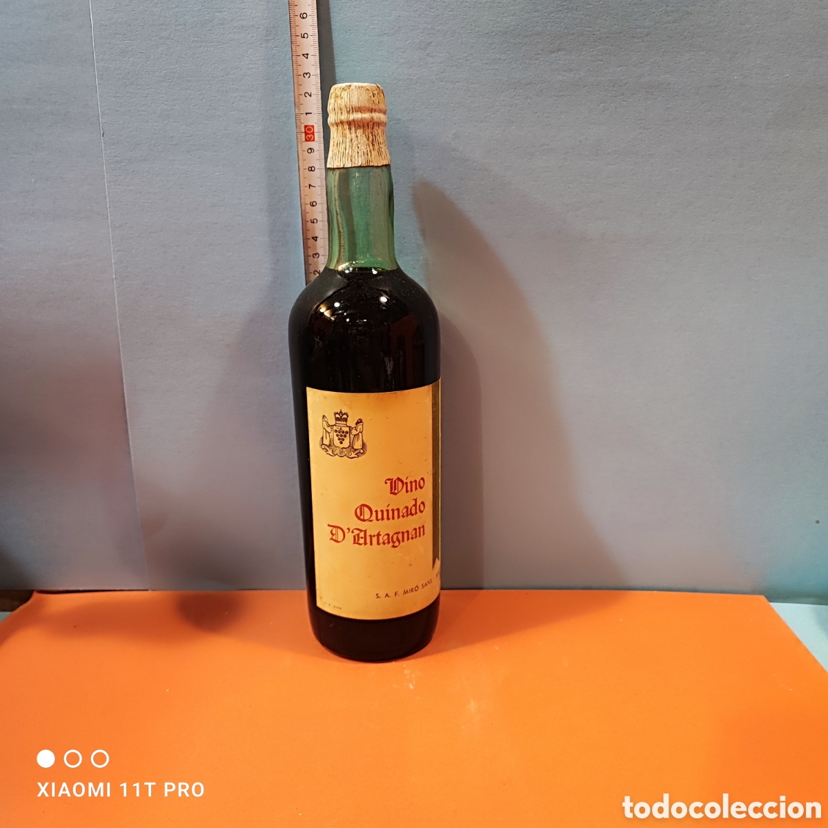 Coleccionismo de vinos y licores: Botella de vino quinado d ' Artagnan bodegas Miro Sans Reus