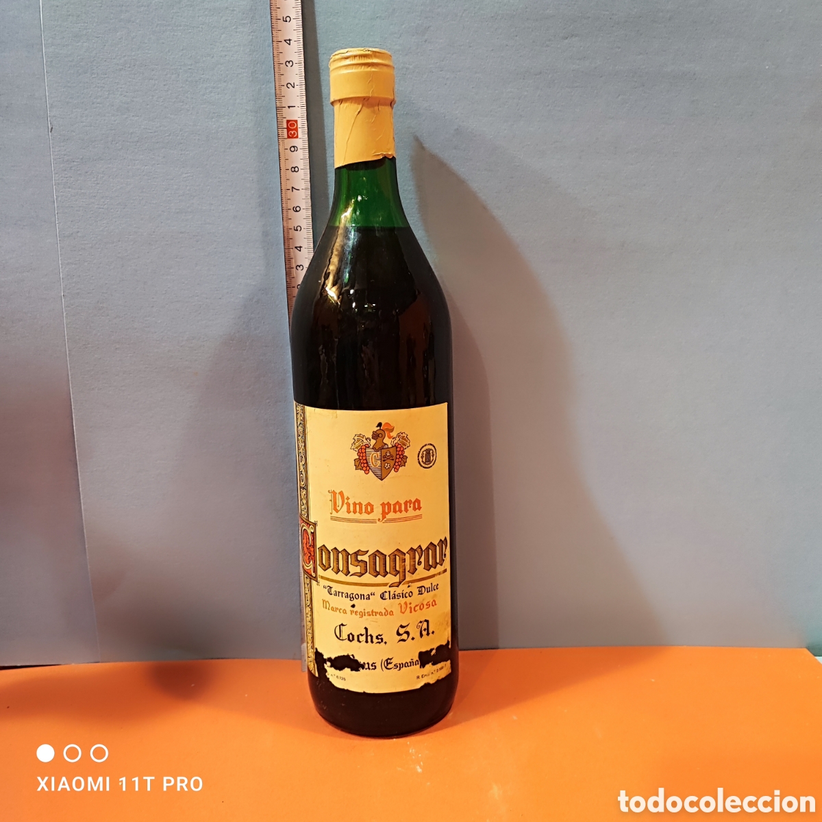 Collection of wines and liquors: Vino para consagrar elaborado por bodegas Cochs S.A.