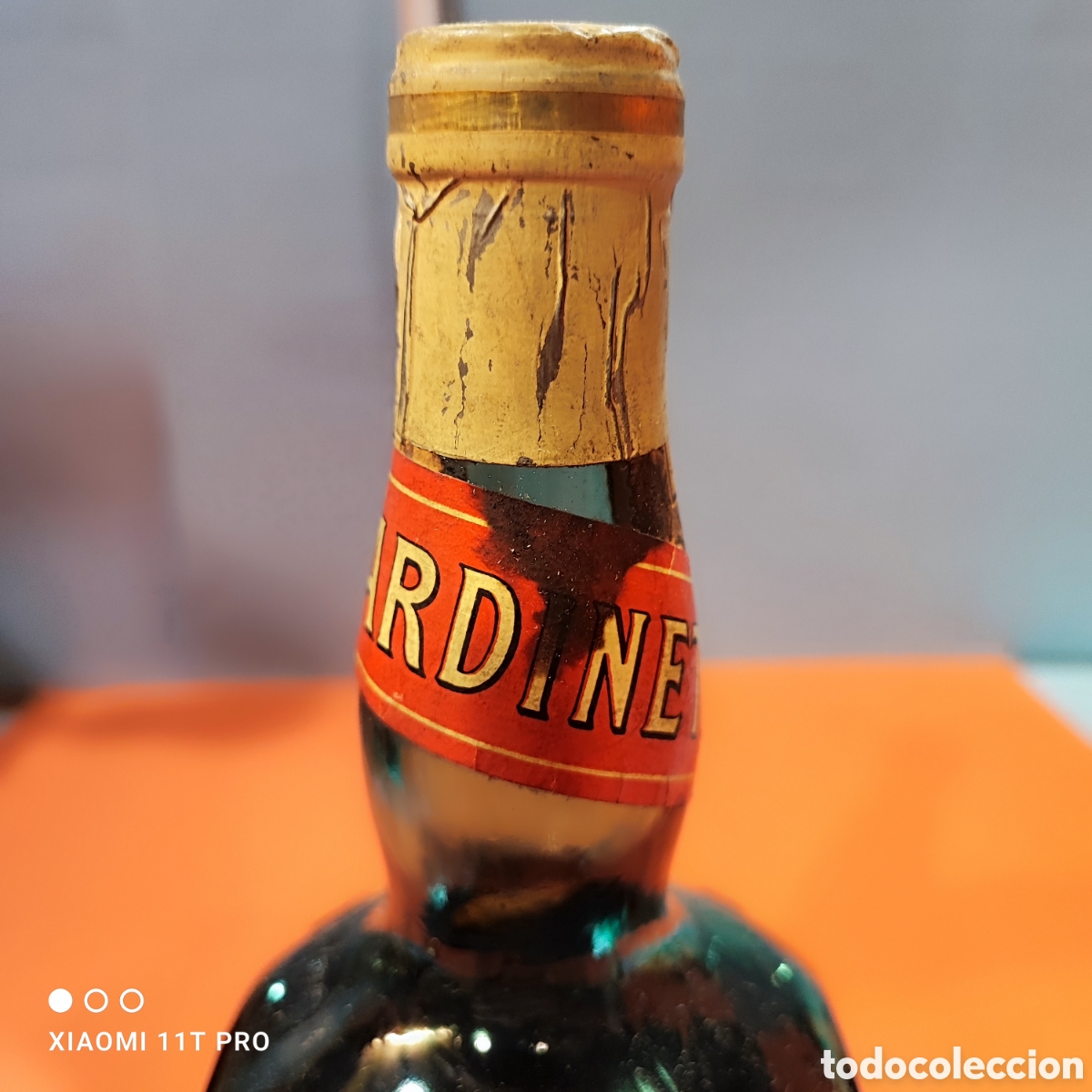 Coleccionismo de vinos y licores: Botella de peppermint Green star. - Foto 3